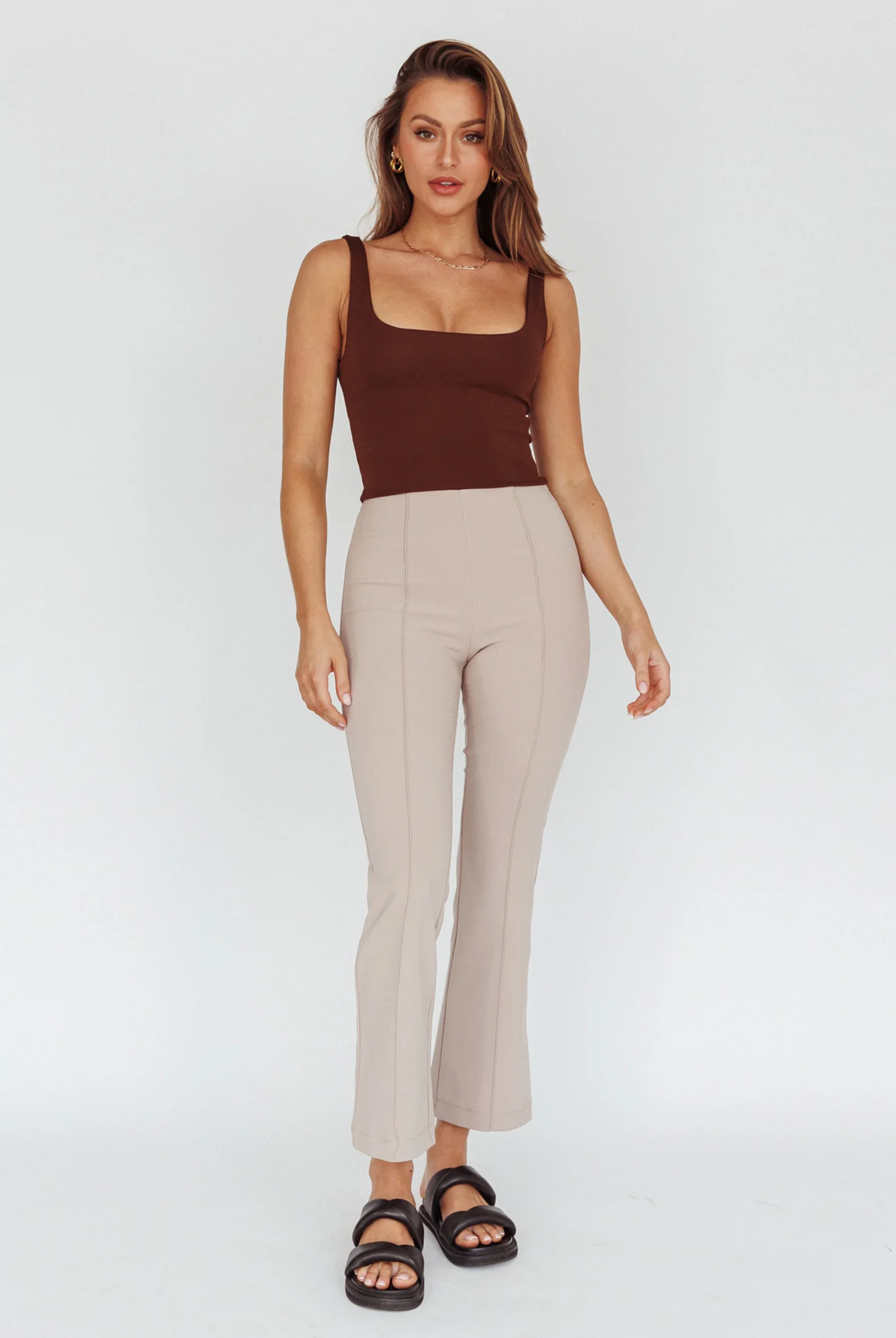 Sabria Mid-Rise Flare Pants Beige - Ruaus