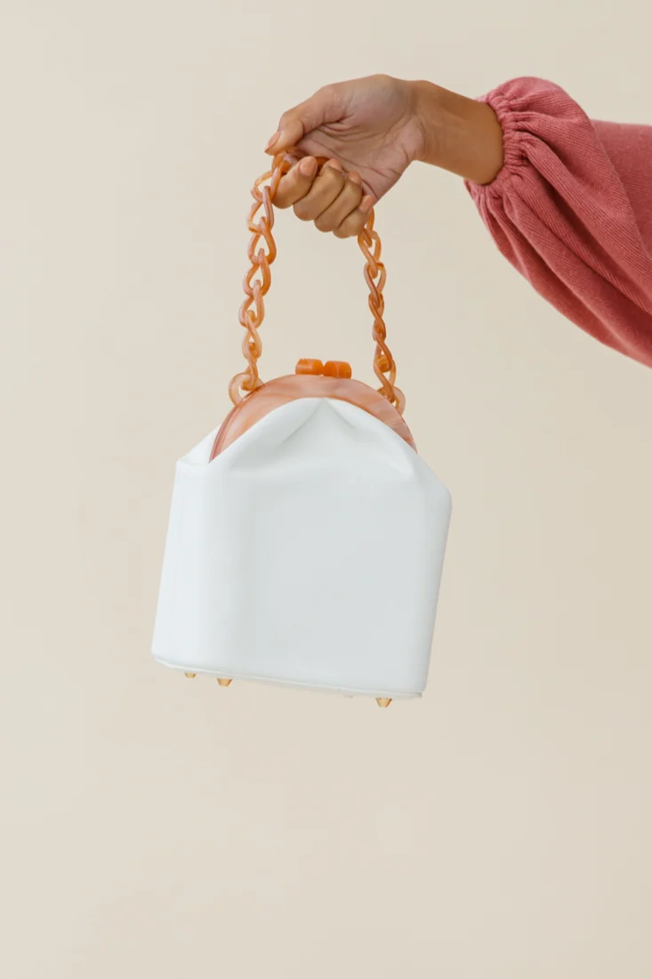 Kerrie Kiss-Lock Box Bag White - Ruaus