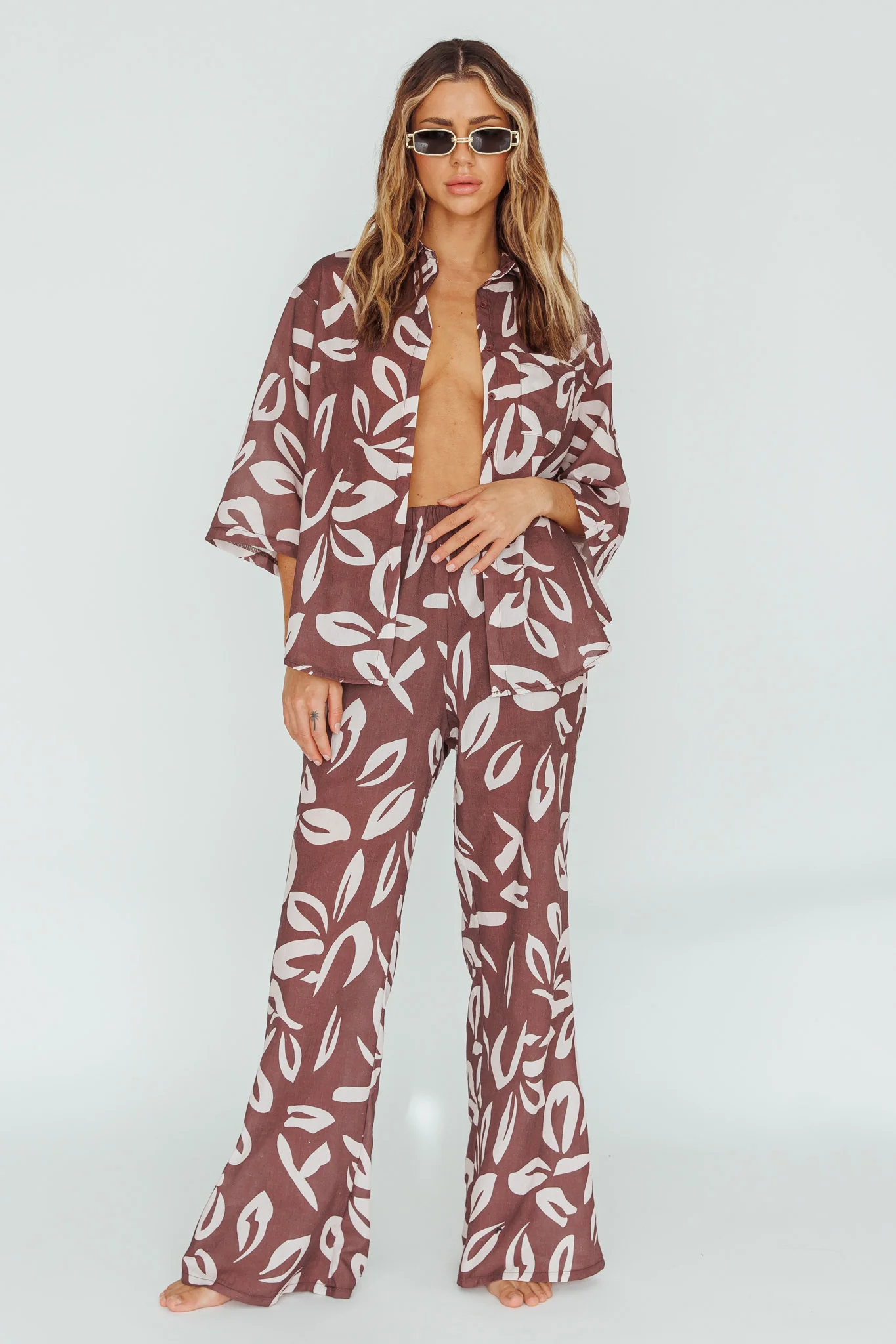 Just A Hunch Pants Leaf Print Chocolate - Ruaus