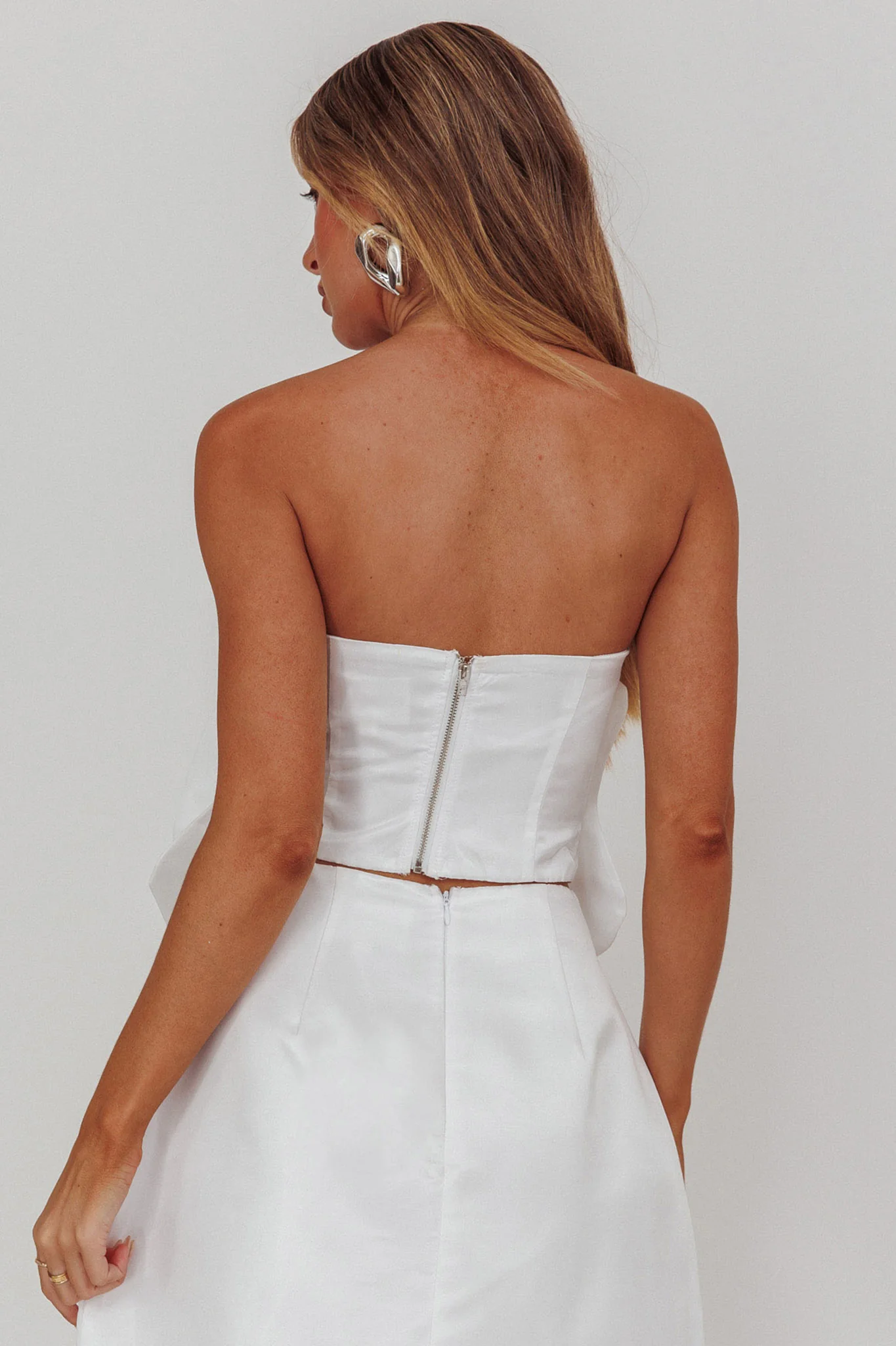 Count Down Rose Feature Strapless Top White - Ruaus