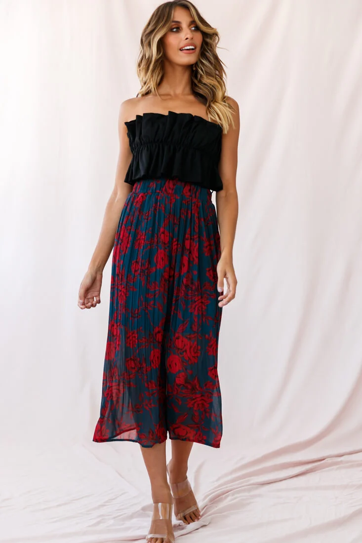 Thea Ruffle Crop Top Black - Ruaus