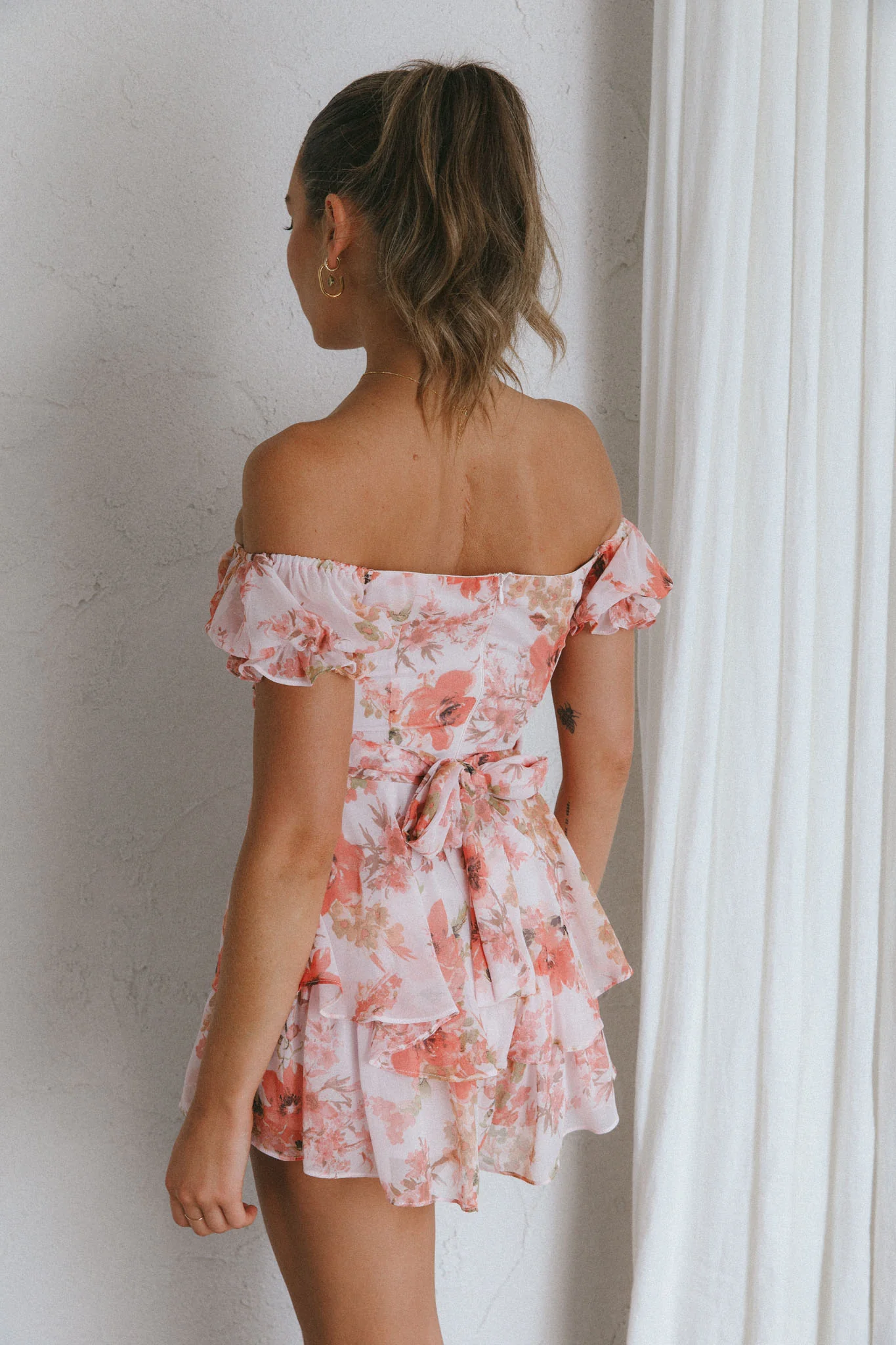 Linka Off-Shoulder Tie Back Romper Floral Pink - Ruaus
