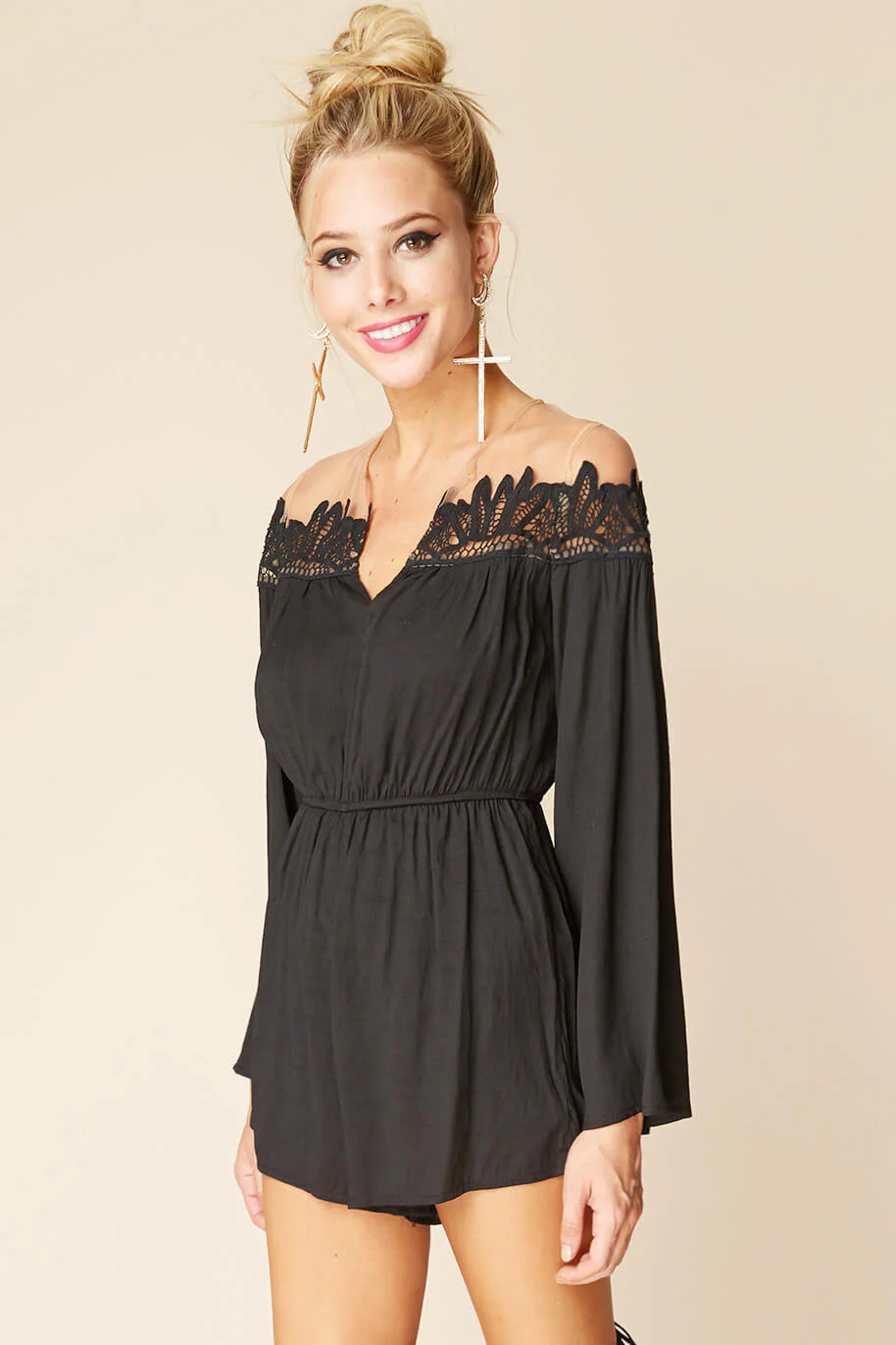Brittany Bell Sleeve Romper Black - Ruaus
